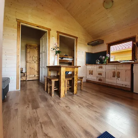 Letniskowe Słoneczna Polana Kompleks wypoczynkowy *