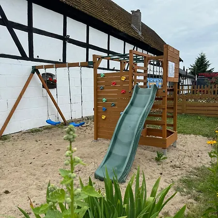 Letniskowe Słoneczna Polana Kompleks wypoczynkowy Jarosławiec